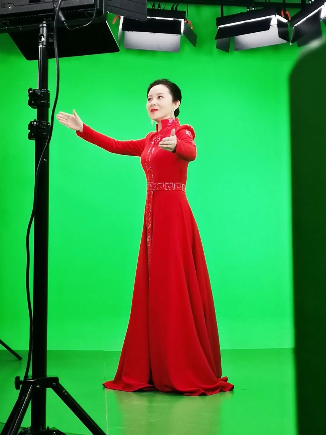 梅花奖得主陈丽宇献演并录制《沁园春·毛泽东颂》