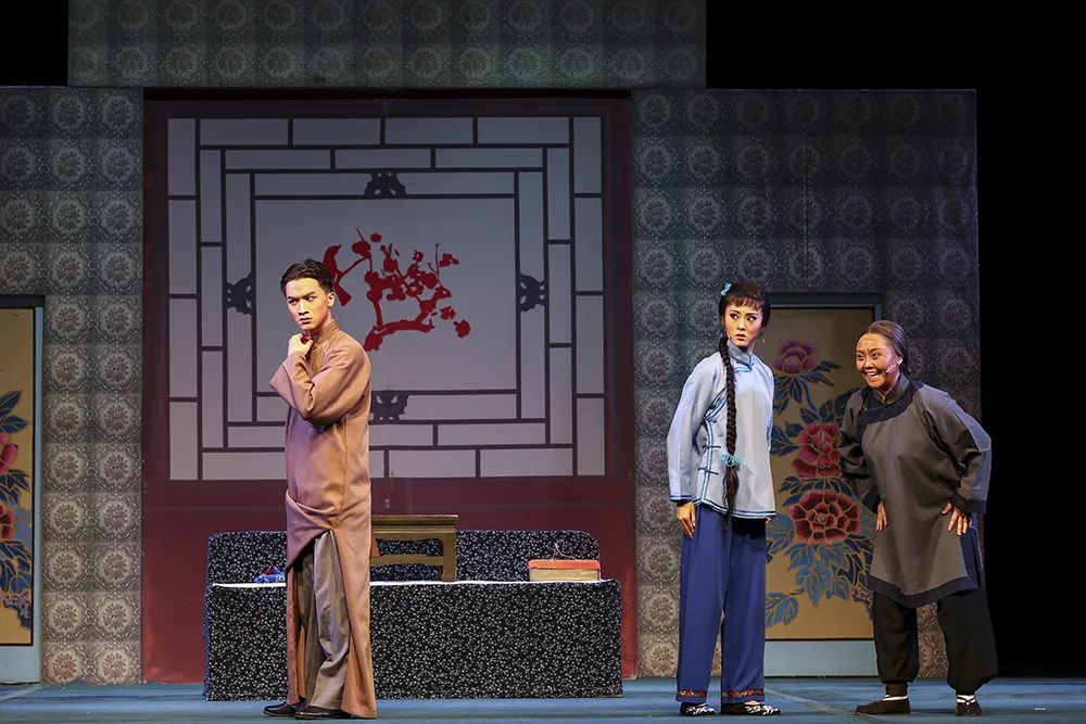 评剧《杨三姐告状》