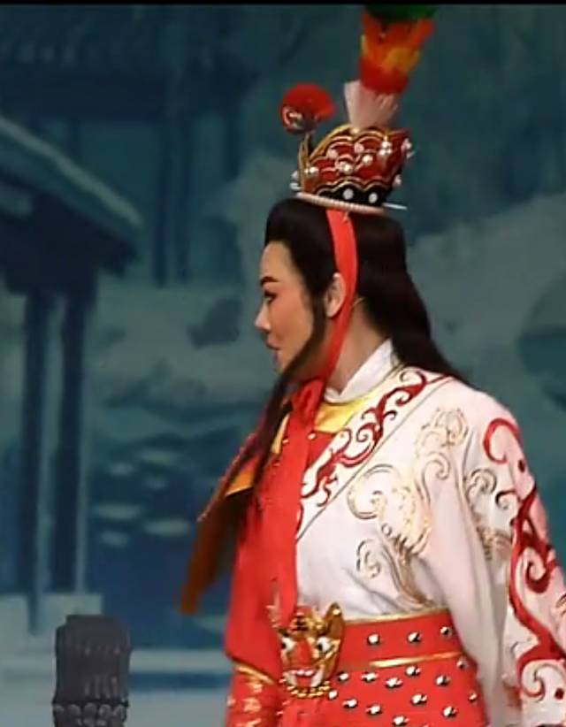 裘巧芳扮演<a href=http://www.xiaopiaoyou.com/yuejudefayuandi/ target=_blank class=infotextkey>越剧</a>女小生