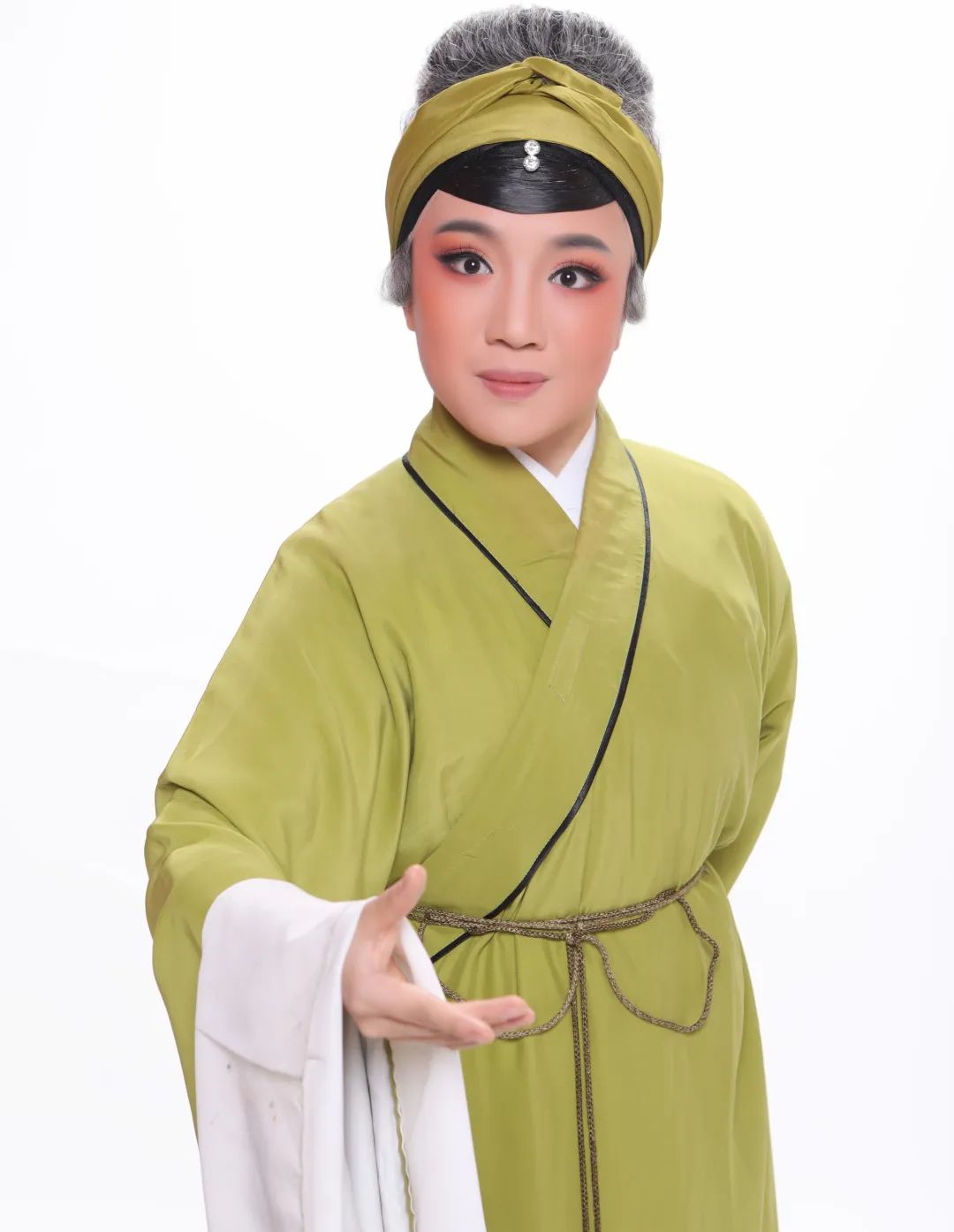 嵊州市<a href=http://www.xiaopiaoyou.com/yuejudefayuandi/ target=_blank class=infotextkey>越剧</a>团史潇烨
