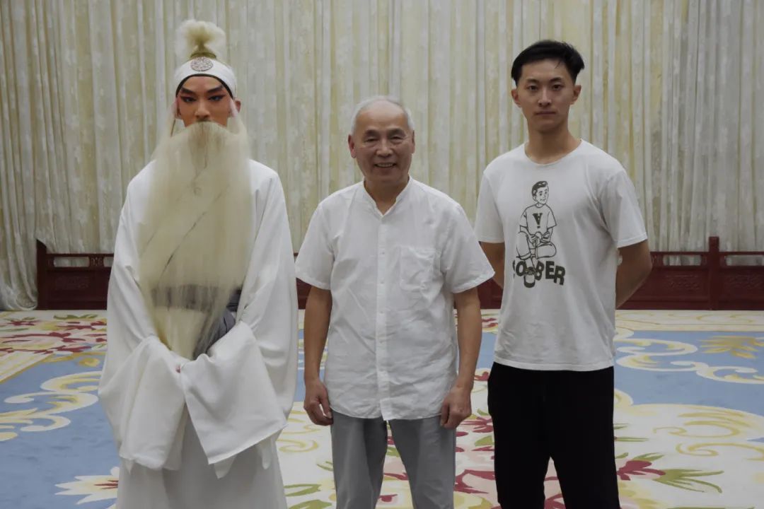 <a href=http://www.xiaopiaoyou.com/kunqufayuandi/ target=_blank class=infotextkey>昆曲</a>千忠戮草诏