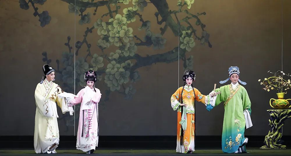 评剧《回杯记》像音像 赵岩饰张廷秀、高闯饰王玉姐、马月饰王瑞姐、刚毅饰赵昂