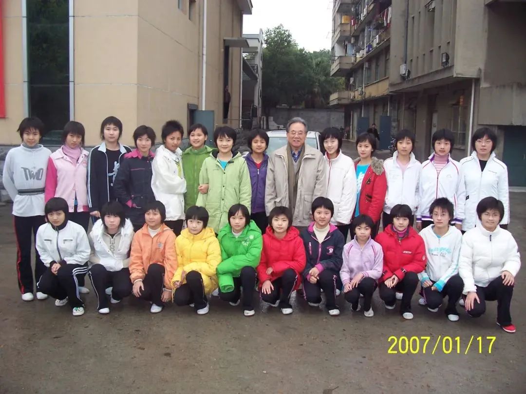 连波老师和几代芳华人