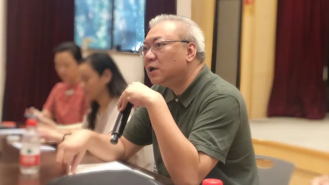 上海<a href=http://www.xiaopiaoyou.com/yuejudefayuandi/ target=_blank class=infotextkey>越剧</a>院院长 梁弘钧