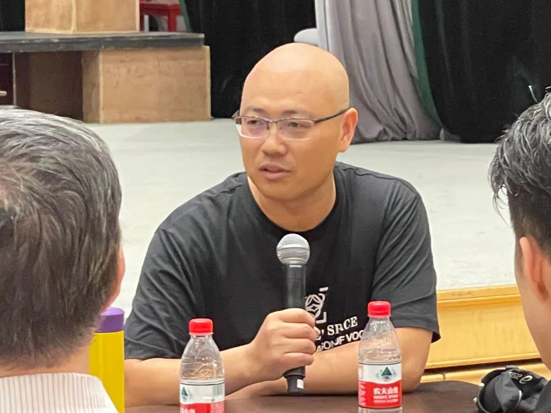 上海<a href=http://www.xiaopiaoyou.com/yuejudefayuandi/ target=_blank class=infotextkey>越剧</a>院 艺术创作室主任 张学伟