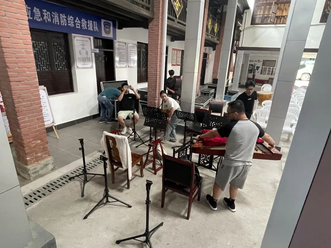 绍兴小百花<a href=http://www.xiaopiaoyou.com/yuejudefayuandi/ target=_blank class=infotextkey>越剧</a>团好戏进礼堂惠民演出