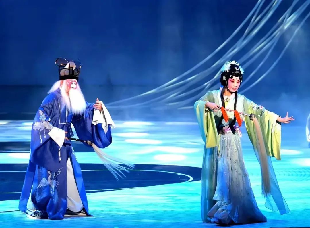 <a href=http://www.xiaopiaoyou.com/kunqufayuandi/ target=_blank class=infotextkey>昆曲</a>王子张军《春江花月夜》