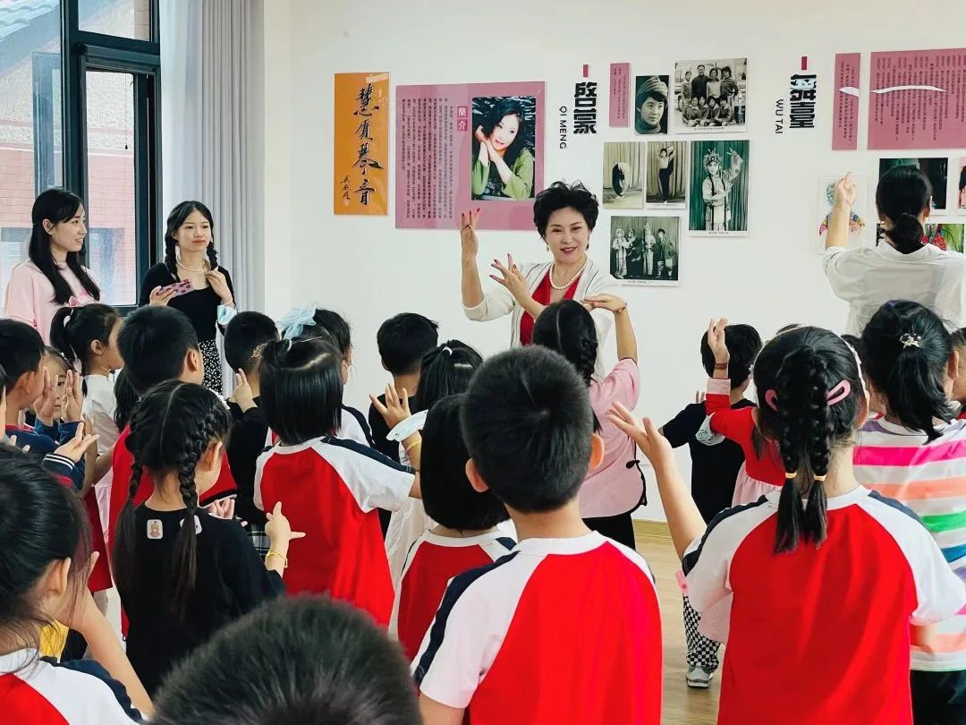 罗慧琴评剧艺术工作室纪念世界戏剧日主题评剧演出
