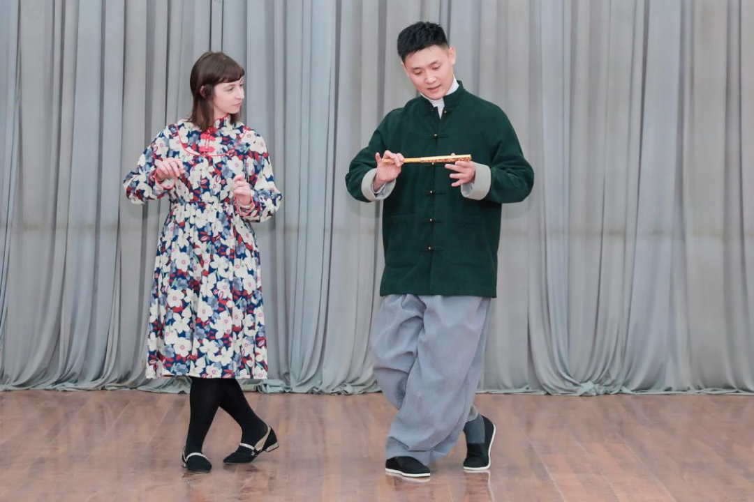 著名<a href=http://www.xiaopiaoyou.com/jingjuguocui/ target=_blank class=infotextkey>京剧</a>老生演员凌珂专场讲座