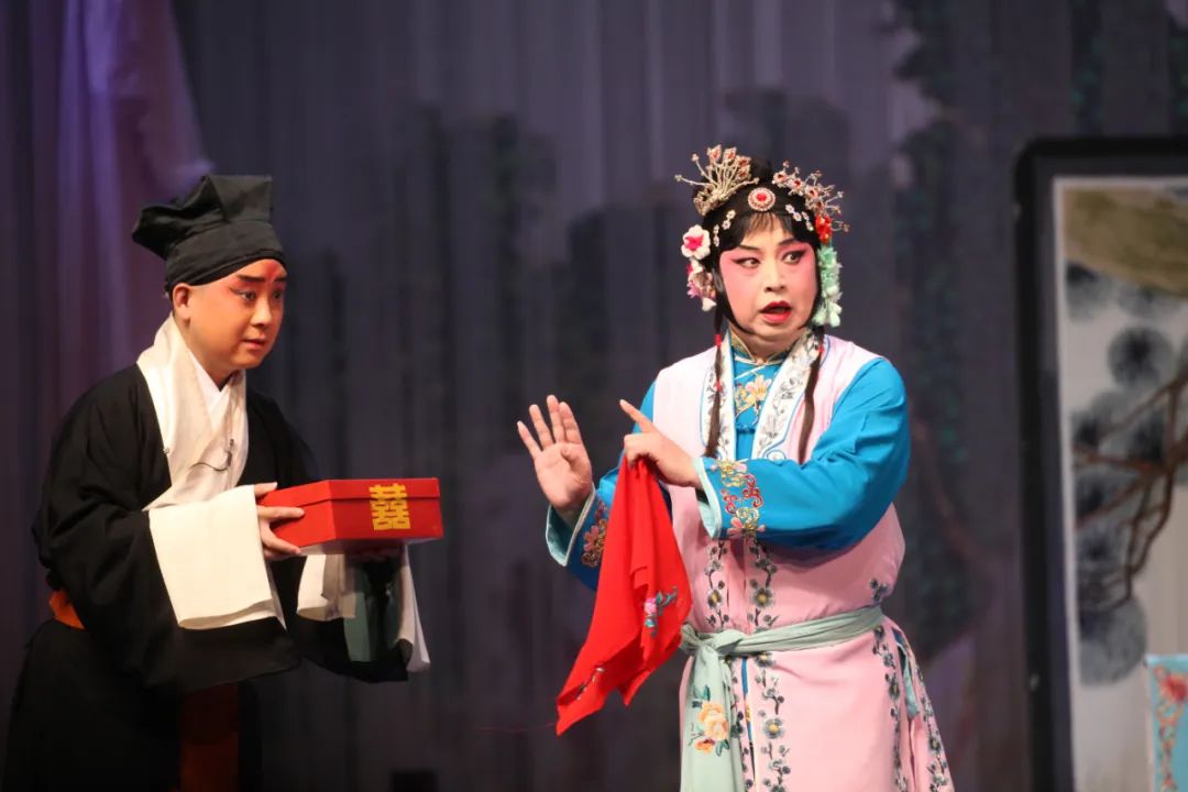天津<a href=http://www.xiaopiaoyou.com/jingjuguocui/ target=_blank class=infotextkey>京剧</a>院《锁麟囊》