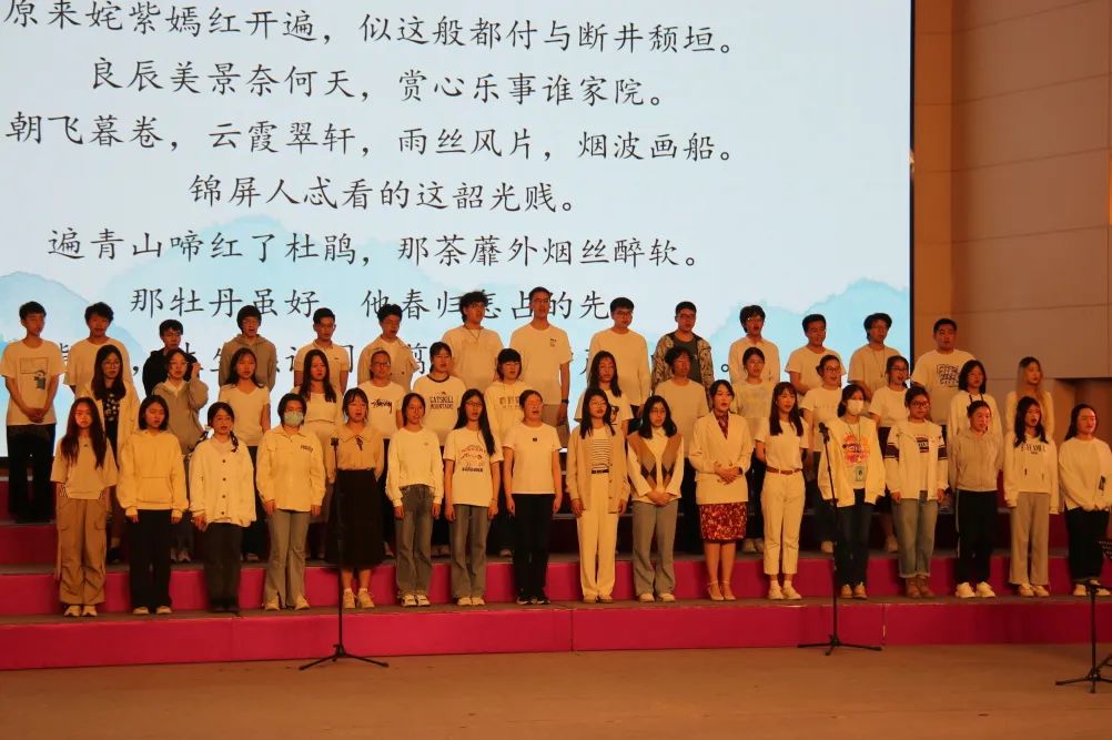 <a href=http://www.xiaopiaoyou.com/jingjuguocui/ target=_blank class=infotextkey>京剧</a>《游龙戏凤》暨校园京<a href=http://www.xiaopiaoyou.com/kunqufayuandi/ target=_blank class=infotextkey>昆曲</a>艺汇演