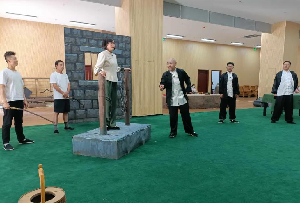 红色主题情景小剧张尔芳