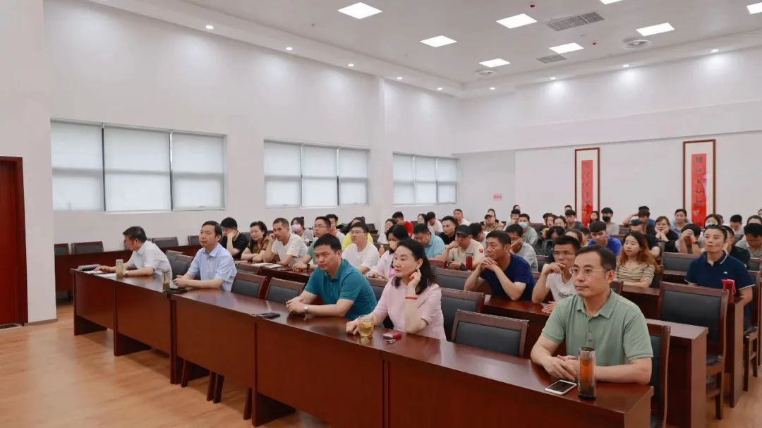 <a href=http://www.xiaopiaoyou.com/henanyuju/ target=_blank class=infotextkey>河南豫剧</a>院青年团开展消防安全知识培训和健康知识讲座