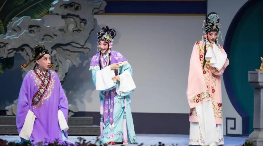 国家<a href=http://www.xiaopiaoyou.com/jingjuguocui/ target=_blank class=infotextkey>京剧</a>院复排<a href=http://www.xiaopiaoyou.com/jingjuguocui/ target=_blank class=infotextkey>京剧</a>《西厢》