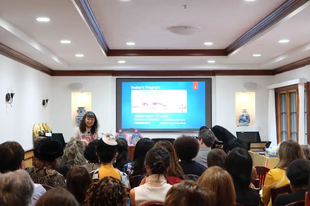 中国驻美国使馆举办中国<a href=http://www.xiaopiaoyou.com/jingjuguocui/ target=_blank class=infotextkey>京剧</a>文化沙龙活动