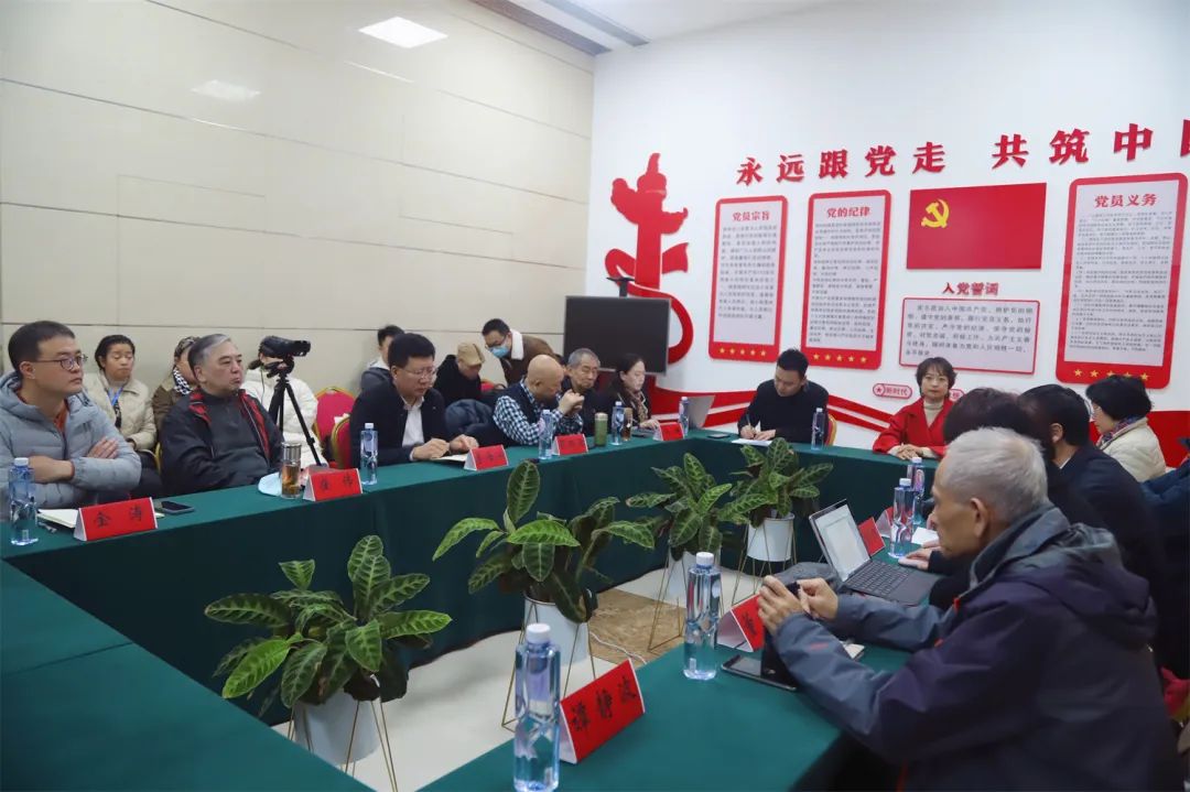 河南小皇后豫剧团建团三十周年专家研讨会