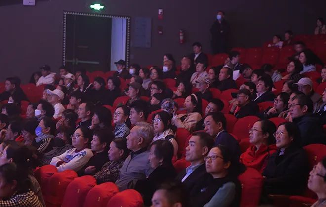 大型现代豫剧《戈壁母亲》亮相第十八届中国戏剧节