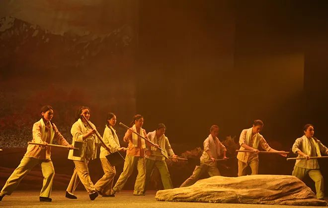 大型现代豫剧《戈壁母亲》亮相第十八届中国戏剧节