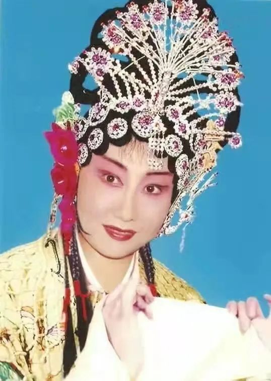 晋剧二人台表演唱非遗传承人武美云