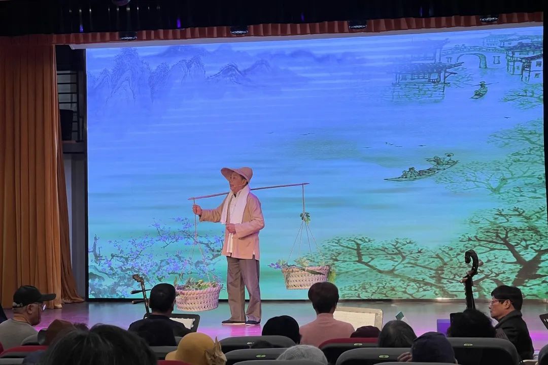 上海紫华沪剧团让广大戏迷在家门口欣赏沪剧折子戏专场演出