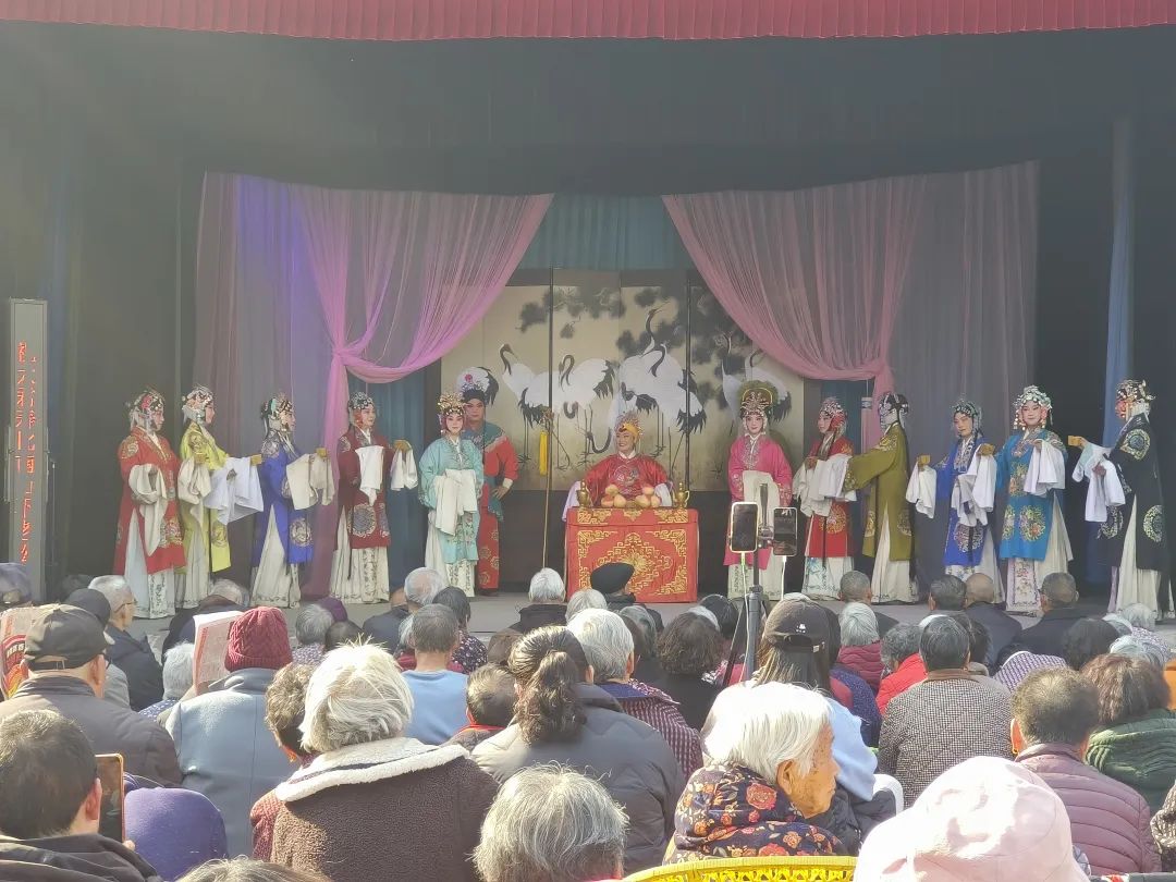 新乡市演艺公司豫剧团受邀开展戏曲进乡村演出活动