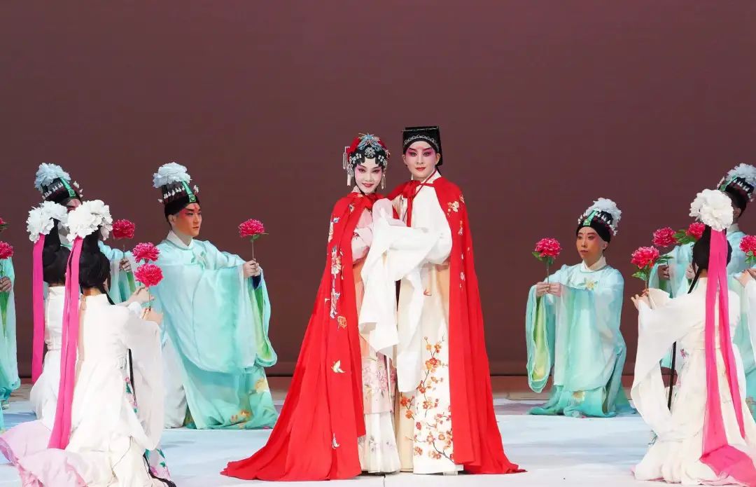 北方<a href=http://www.xiaopiaoyou.com/kunqufayuandi/ target=_blank class=infotextkey>昆曲</a>剧院经典剧目《牡丹亭》上下本