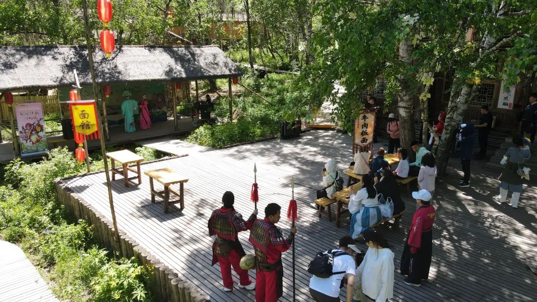 宁城乌兰牧骑评剧团