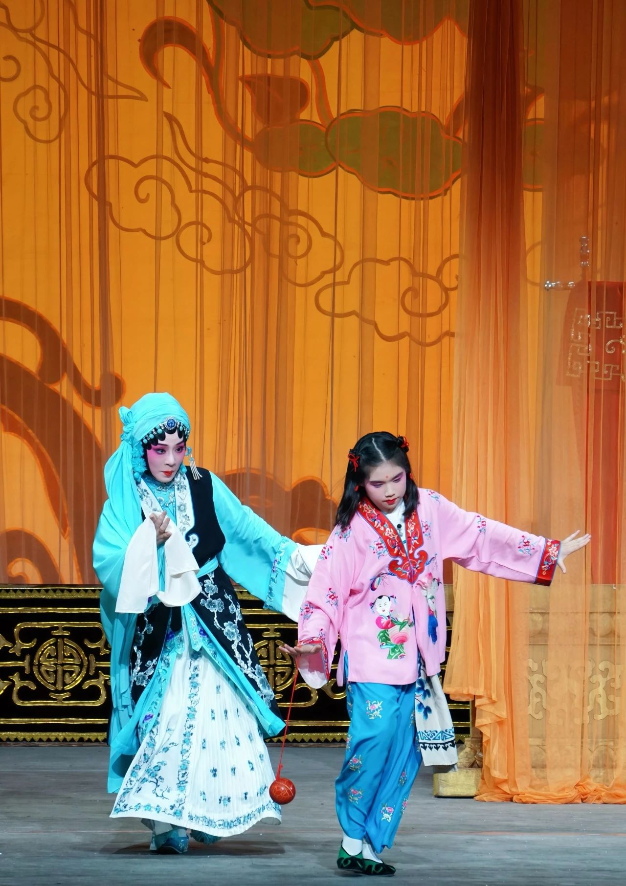 <a href=http://www.xiaopiaoyou.com/jingjuguocui/ target=_blank class=infotextkey>京剧</a>程派经典《锁麟囊》迟小秋