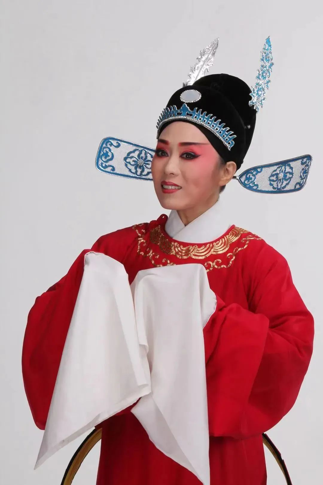 吴琼