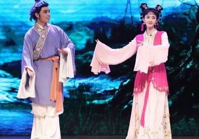 <a href=http://www.xiaopiaoyou.com/huangmeixidefayuandi/ target=_blank class=infotextkey>黄梅戏</a>名家吴美莲