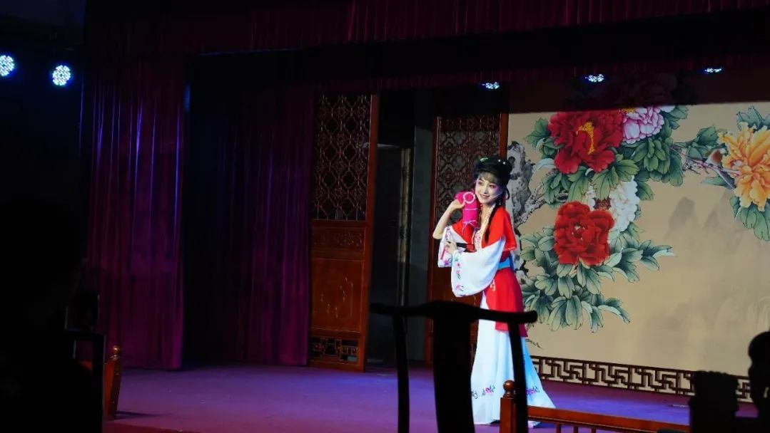 <a href=http://www.xiaopiaoyou.com/huangmeixidefayuandi/ target=_blank class=infotextkey>黄梅戏</a>经典唱段卖水