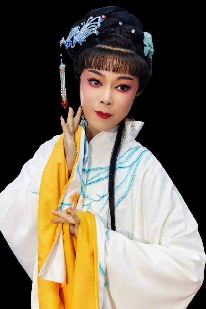 梦溪职工<a href=http://www.xiaopiaoyou.com/yuejudefayuandi/ target=_blank class=infotextkey>越剧</a>团新版<a href=http://www.xiaopiaoyou.com/yuejudefayuandi/ target=_blank class=infotextkey>越剧</a>梁祝