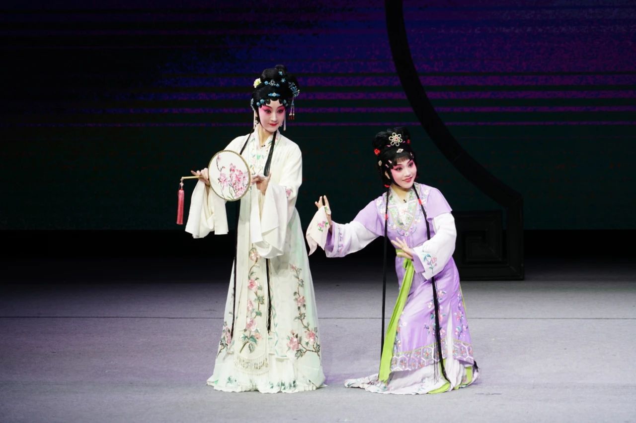 当代版<a href=http://www.xiaopiaoyou.com/kunqufayuandi/ target=_blank class=infotextkey>昆曲</a>西厢记