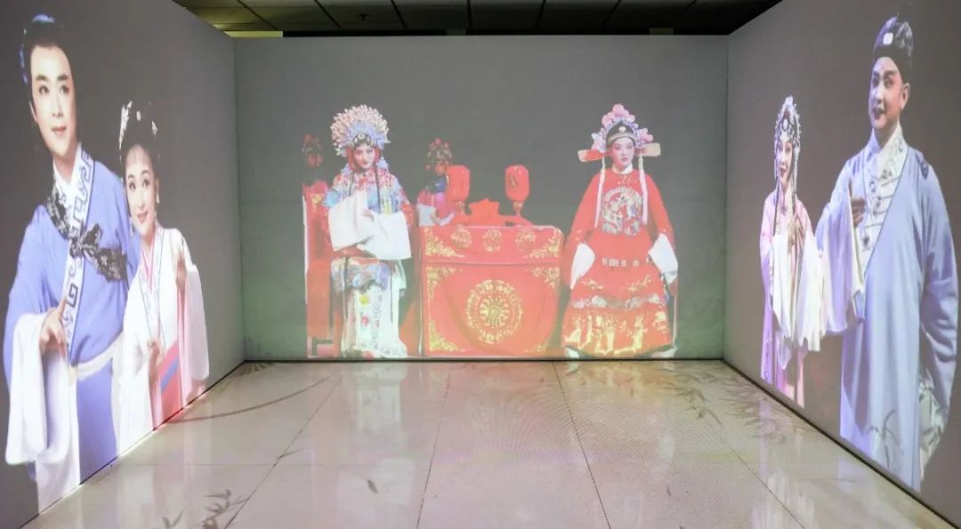 <a href=http://www.xiaopiaoyou.com/huangmeixidefayuandi/ target=_blank class=infotextkey>黄梅戏</a>虚拟博物馆