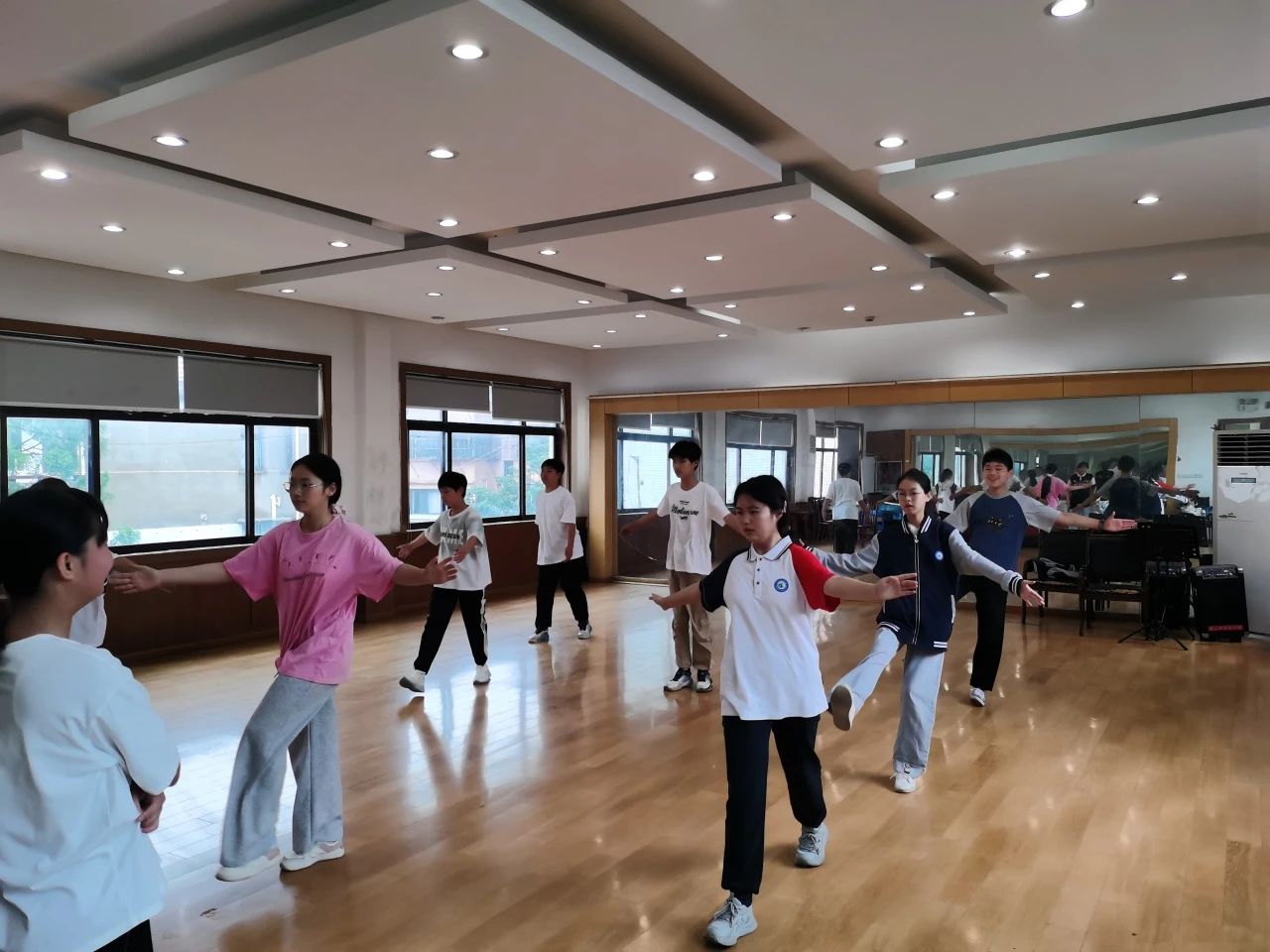 沉浸式体验<a href=http://www.xiaopiaoyou.com/kunqufayuandi/ target=_blank class=infotextkey>昆曲</a>牡丹亭惊梦