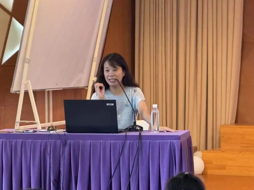 浦三路小学<a href=http://www.xiaopiaoyou.com/yuejudefayuandi/ target=_blank class=infotextkey>越剧</a>进校园活动
