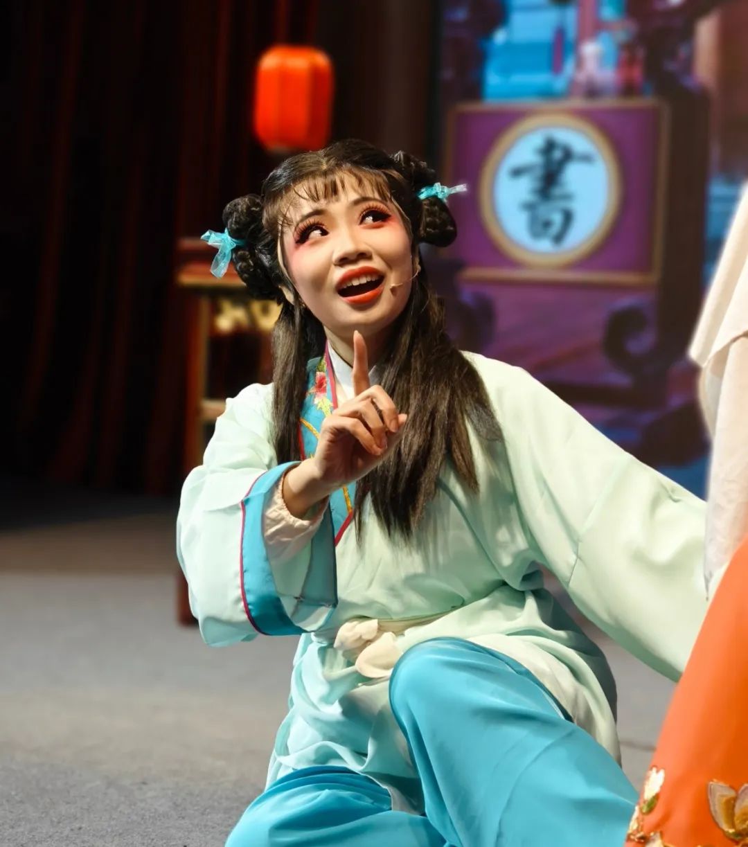 <a href=http://www.xiaopiaoyou.com/yuejudefayuandi/ target=_blank class=infotextkey>越剧</a>新狮吼记