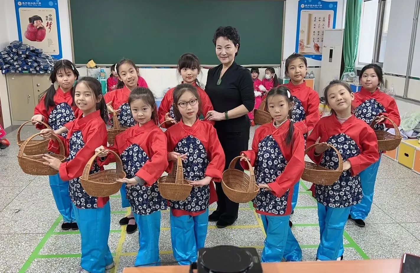 通州区后南仓小学北苑校区评剧社团