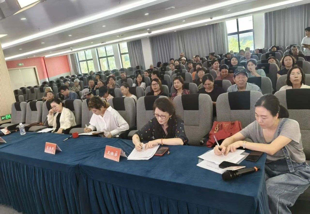 <a href=http://www.xiaopiaoyou.com/yuejudefayuandi/ target=_blank class=infotextkey>越剧</a>民星版《五女拜寿》越音<a href=http://www.xiaopiaoyou.com/yuejudefayuandi/ target=_blank class=infotextkey>越剧</a>团