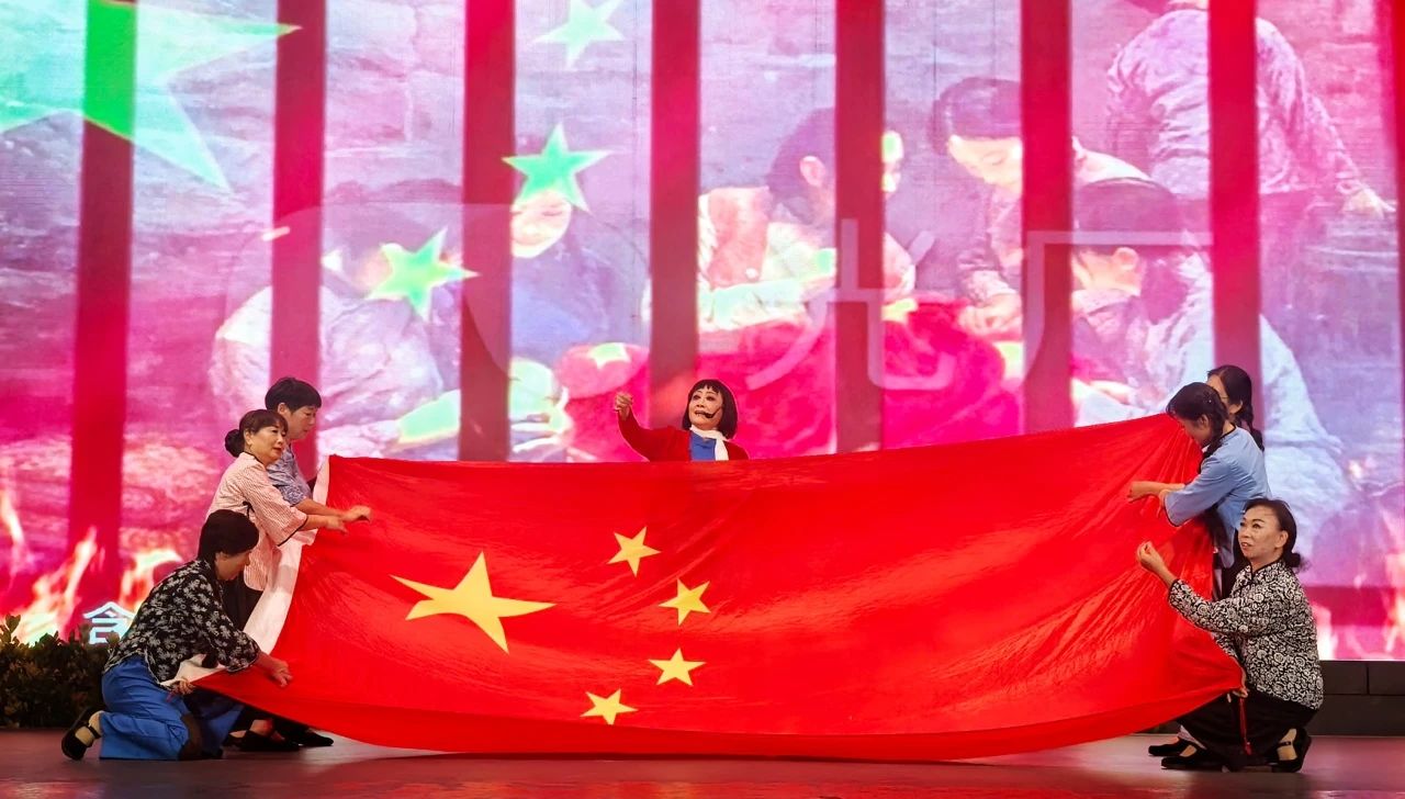 福建百姓大舞台越韵颂党恩<a href=http://www.xiaopiaoyou.com/yuejudefayuandi/ target=_blank class=infotextkey>越剧</a>专场文艺演出