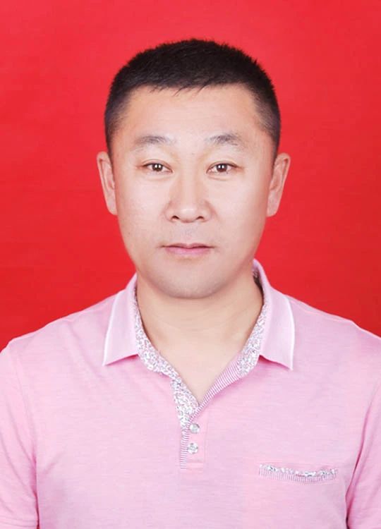 王占新