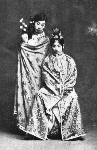 芙蓉草与欧阳予倩《嫦娥》