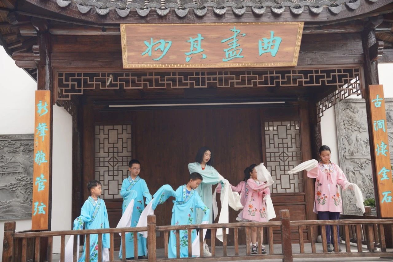<a href=http://www.xiaopiaoyou.com/kunqufayuandi/ target=_blank class=infotextkey>昆曲</a>研学