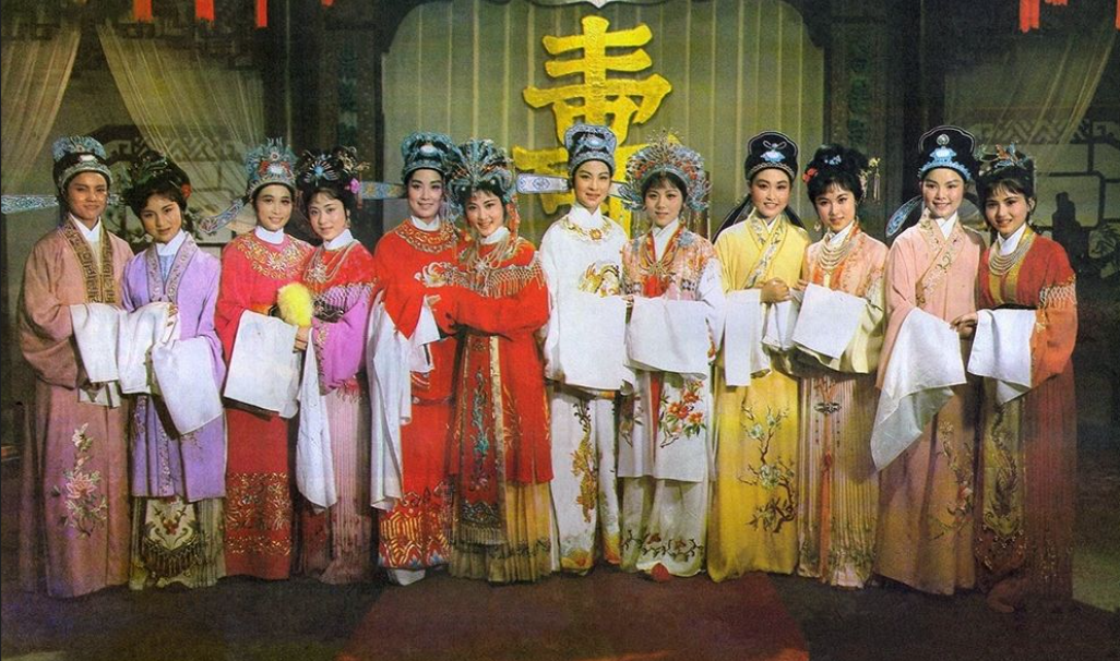 <a href=http://www.xiaopiaoyou.com/yuejudefayuandi/ target=_blank class=infotextkey>越剧</a>五女拜寿