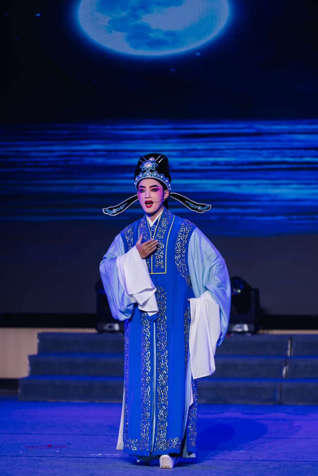 <a href=http://www.xiaopiaoyou.com/huangmeixidefayuandi/ target=_blank class=infotextkey>黄梅戏</a>《忆十八》 刘灿