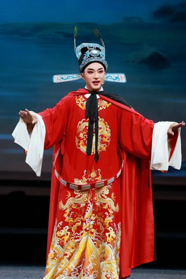 <a href=http://www.xiaopiaoyou.com/yuejudefayuandi/ target=_blank class=infotextkey>越剧</a>小生陈荣