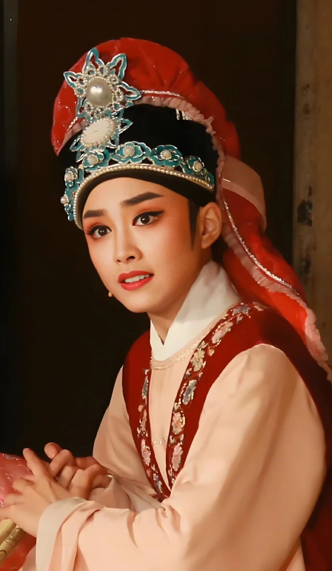 <a href=http://www.xiaopiaoyou.com/yuejudefayuandi/ target=_blank class=infotextkey>越剧</a>名家王婉娜