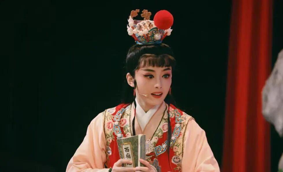 <a href=http://www.xiaopiaoyou.com/yuejudefayuandi/ target=_blank class=infotextkey>越剧</a>名家王婉娜